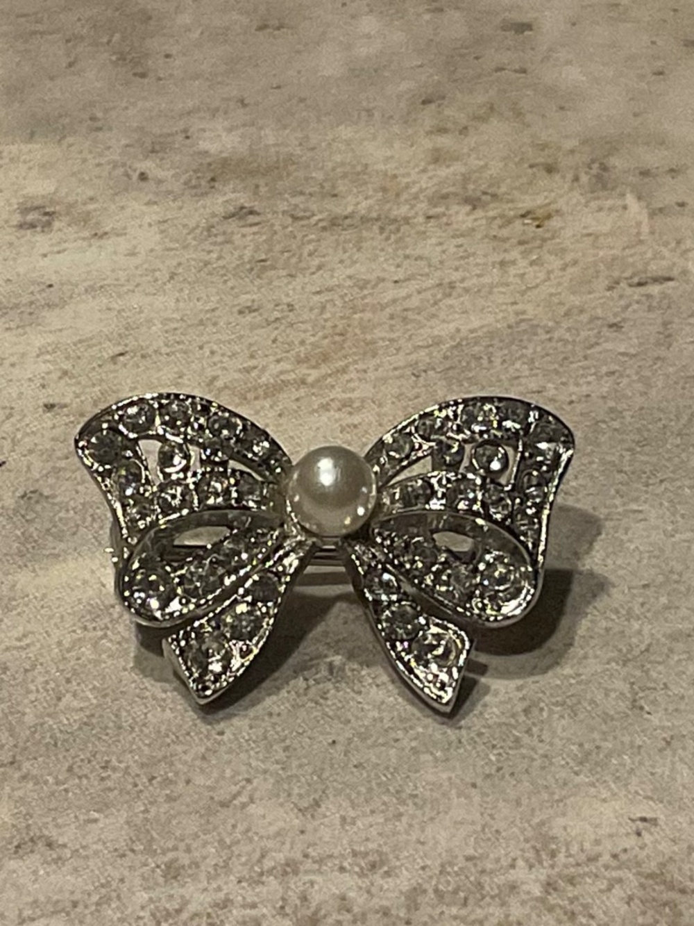 Silver tone Crystal Bow Brooch with Pearl Accent Vintage